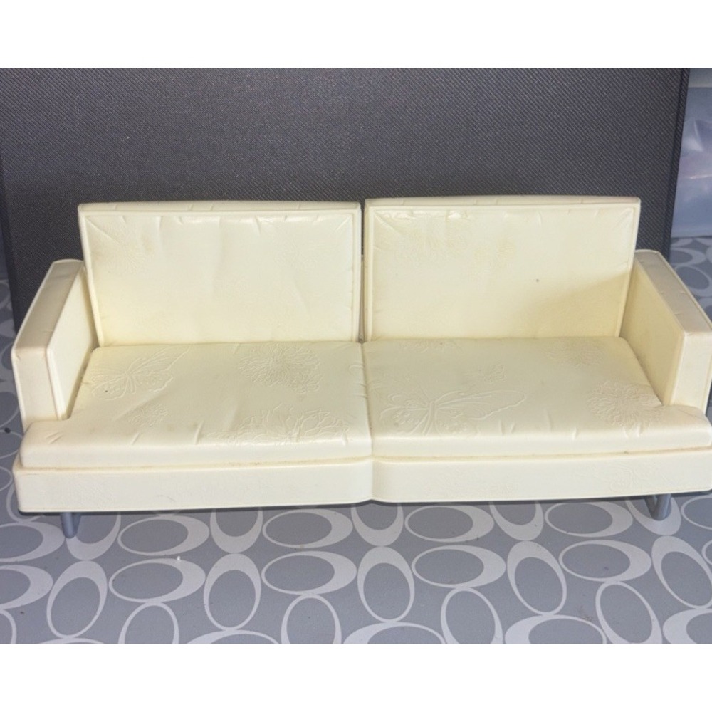 Barbie Doll Accessories Couch 2006 Mattel Plastic Cream Color 9inch Long